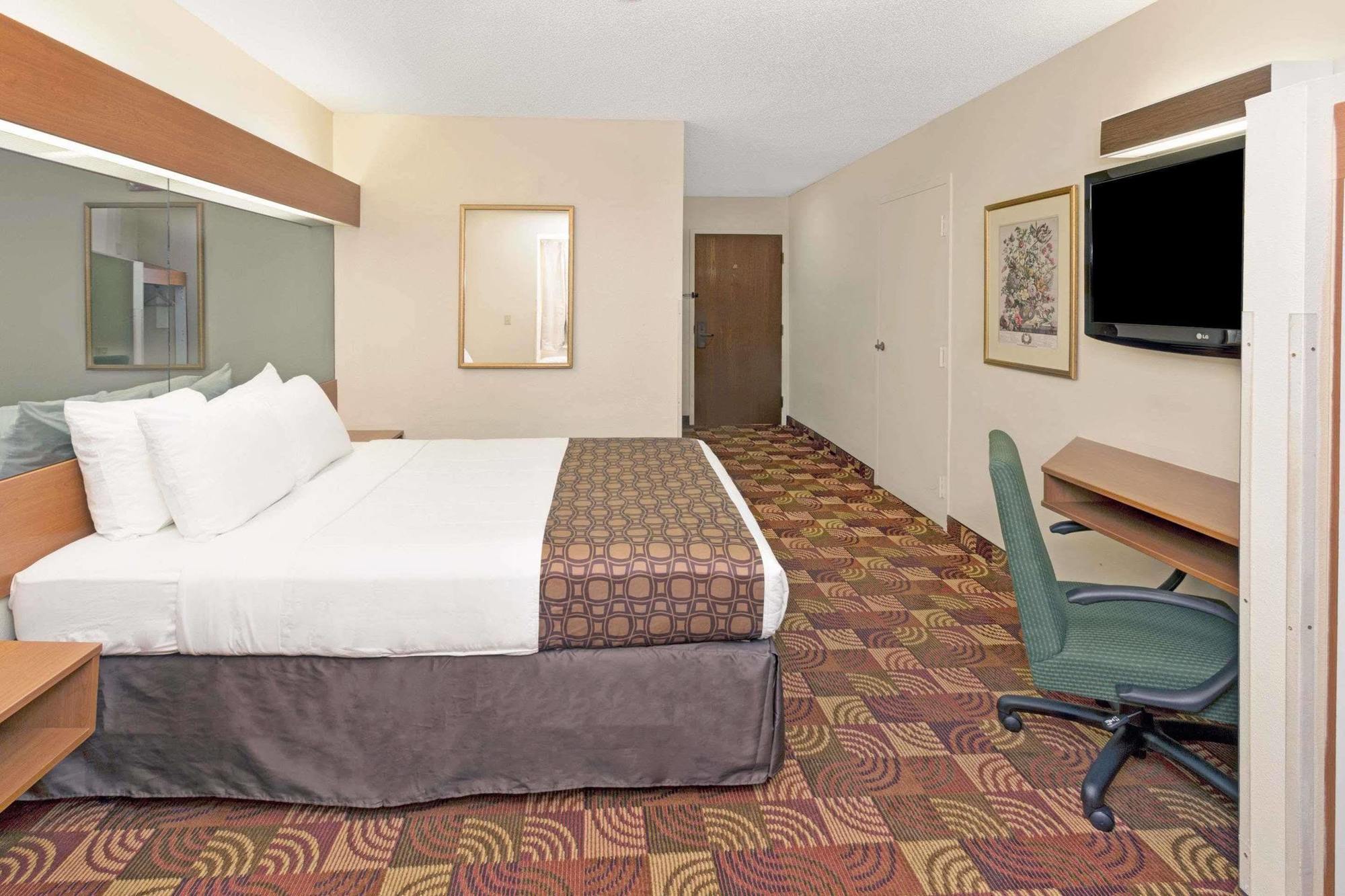 Microtel Inn & Suites By Wyndham Denver Airport Exterior foto